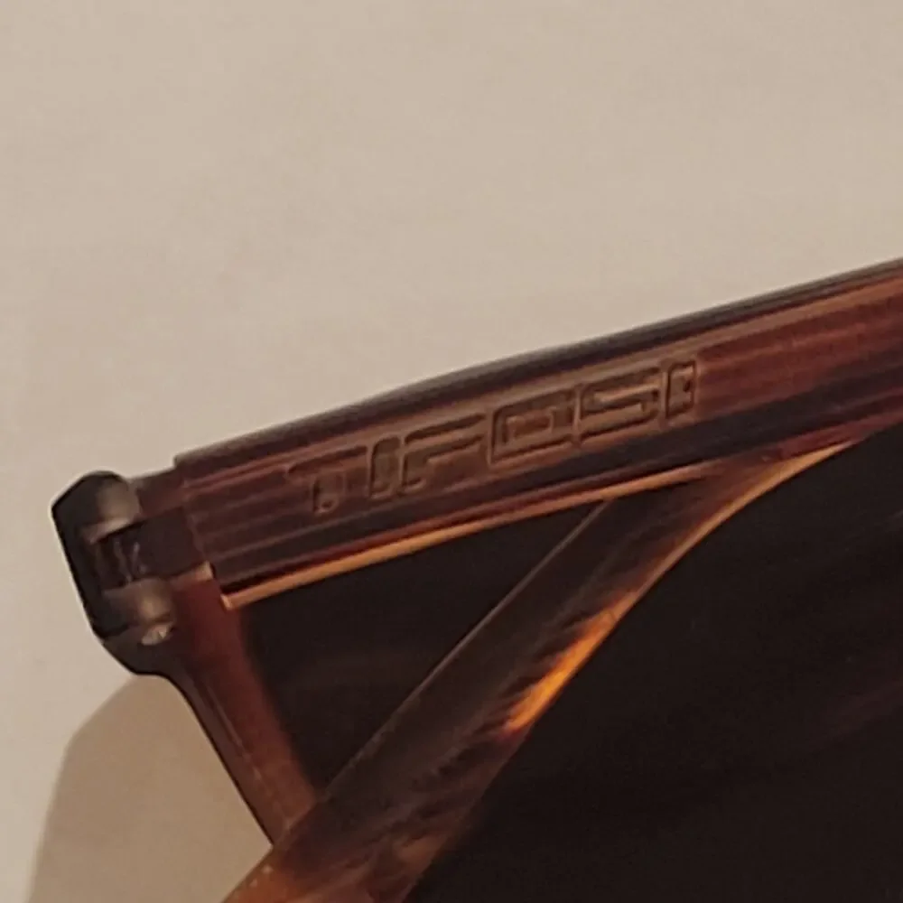Tifosi Optics SWANK Sunglasses Woodgrain Frame  with Yellow Mirror